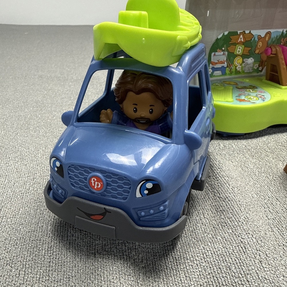 Fisher Price Little People LIGHT-UP LEARNING CAMPER Playset Fire Dog Car Kayak - Picture 2 of 6